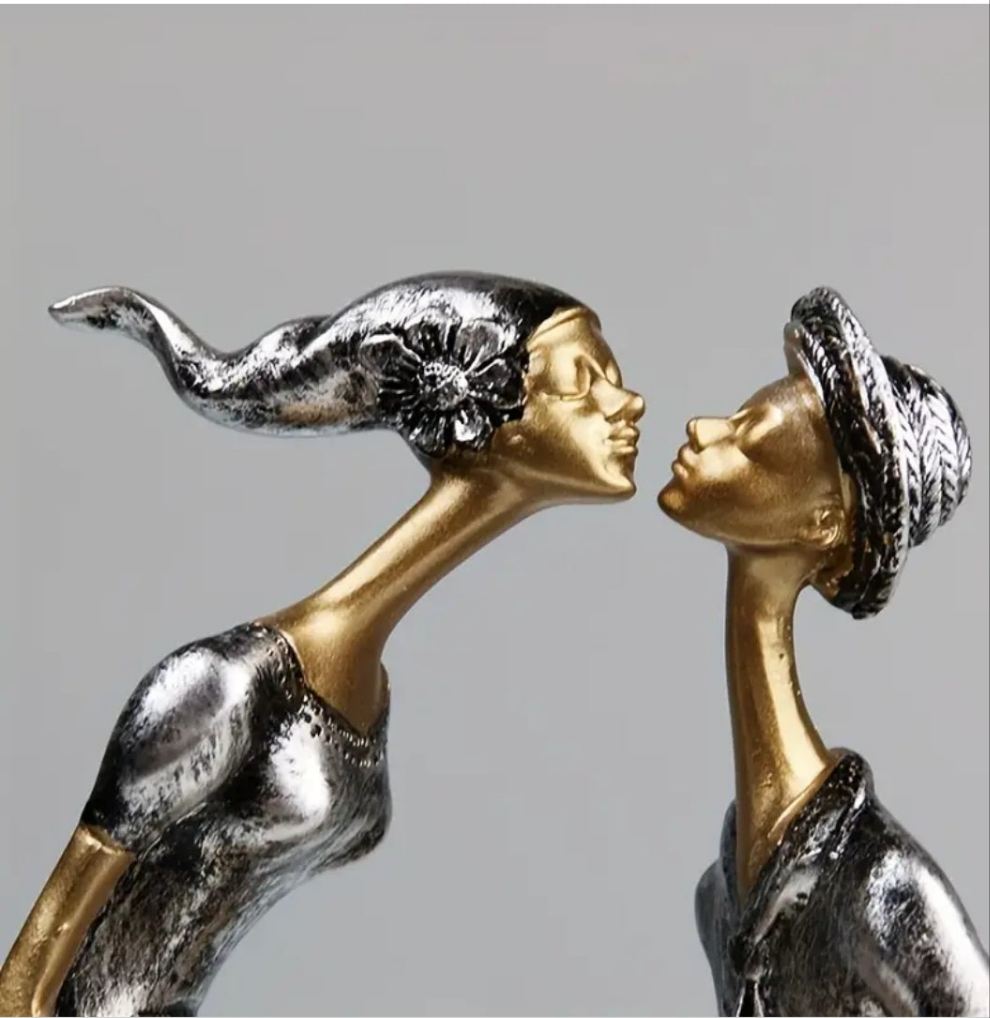 Romantic Couple Sculpture