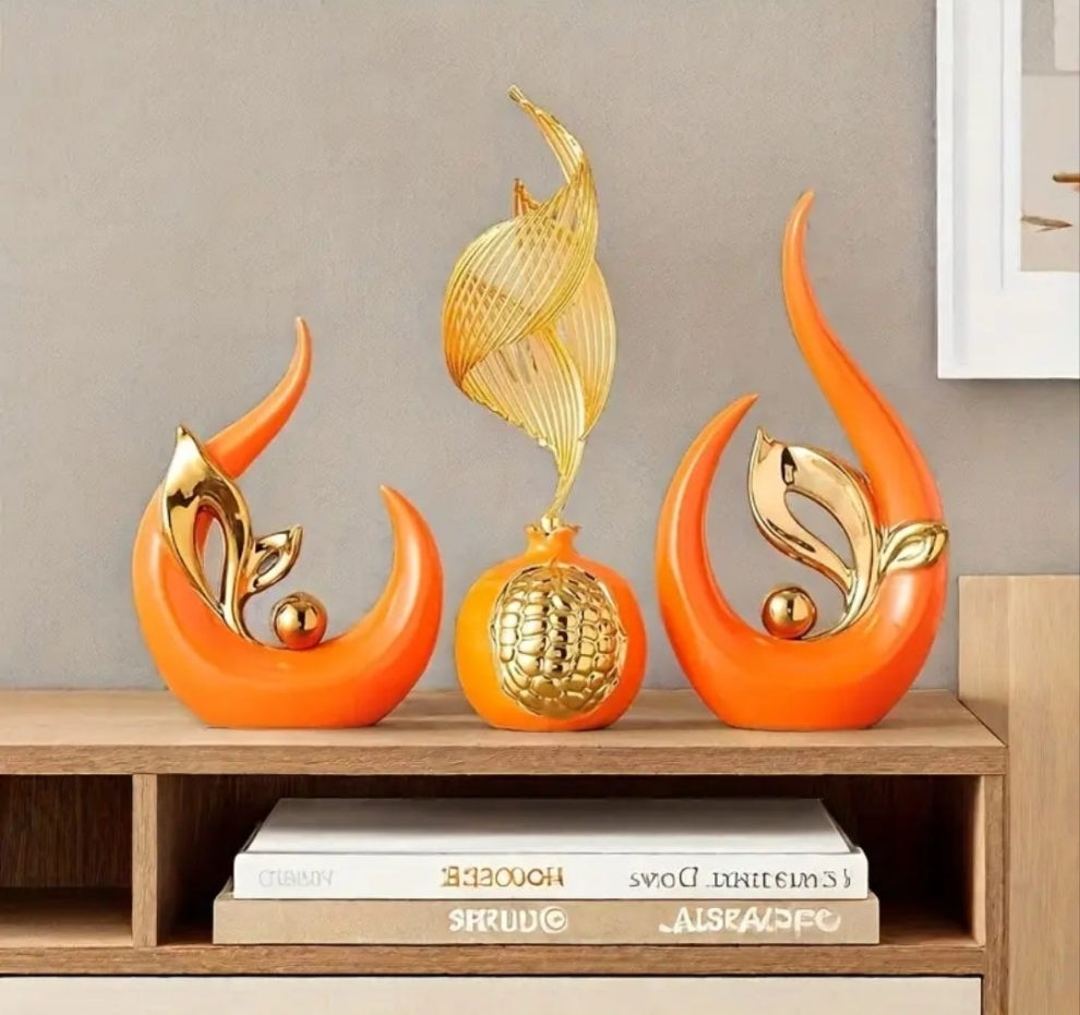 1pc Elegant Resin Sculpture