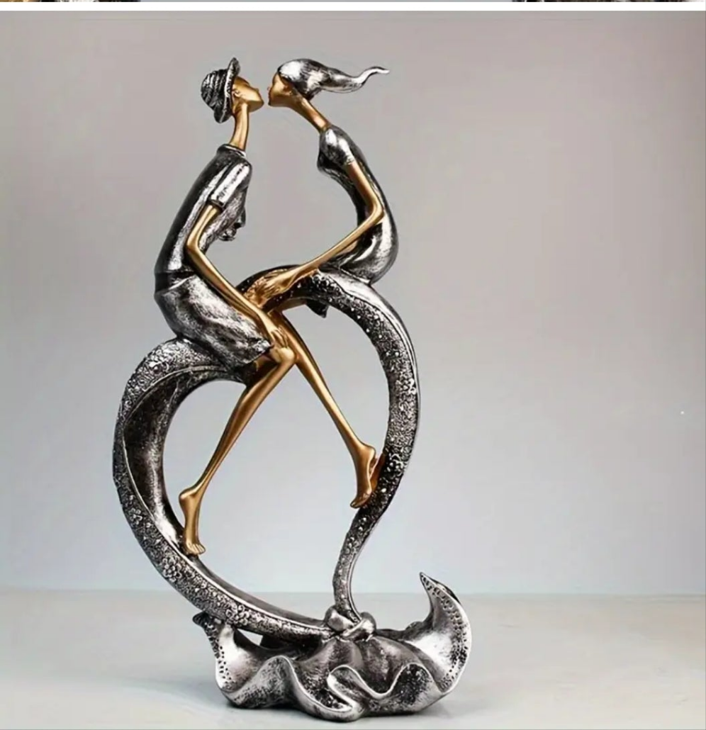 1pc Romantic Couple Sculpture, Resin Craft, Decorative Art Piece