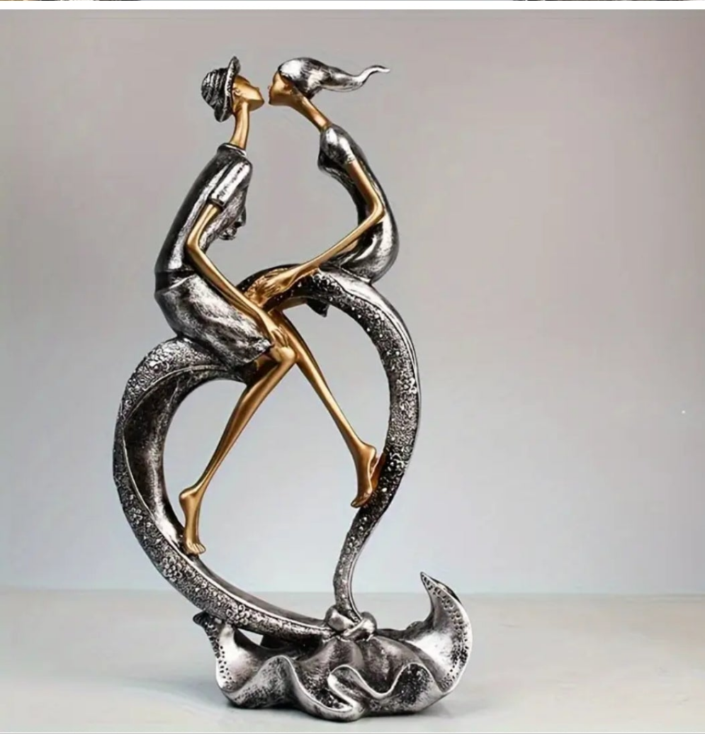 1pc Romantic Couple Sculpture, Resin Craft, Decorative Art Piece