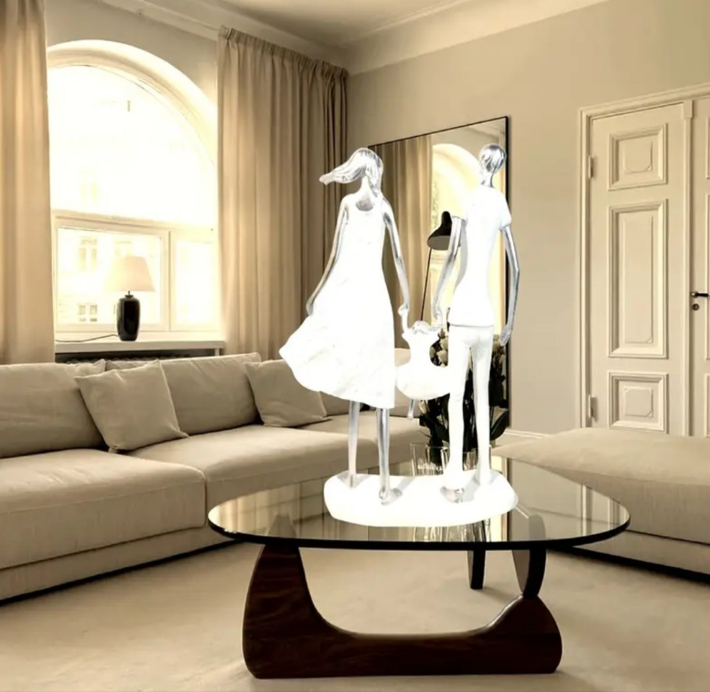 1pc Abstract Figure Statue 14.17 inches A happy family of three pure handmade sculpture art home decoration length, width and height 26.8 * 13.9 * 36cm