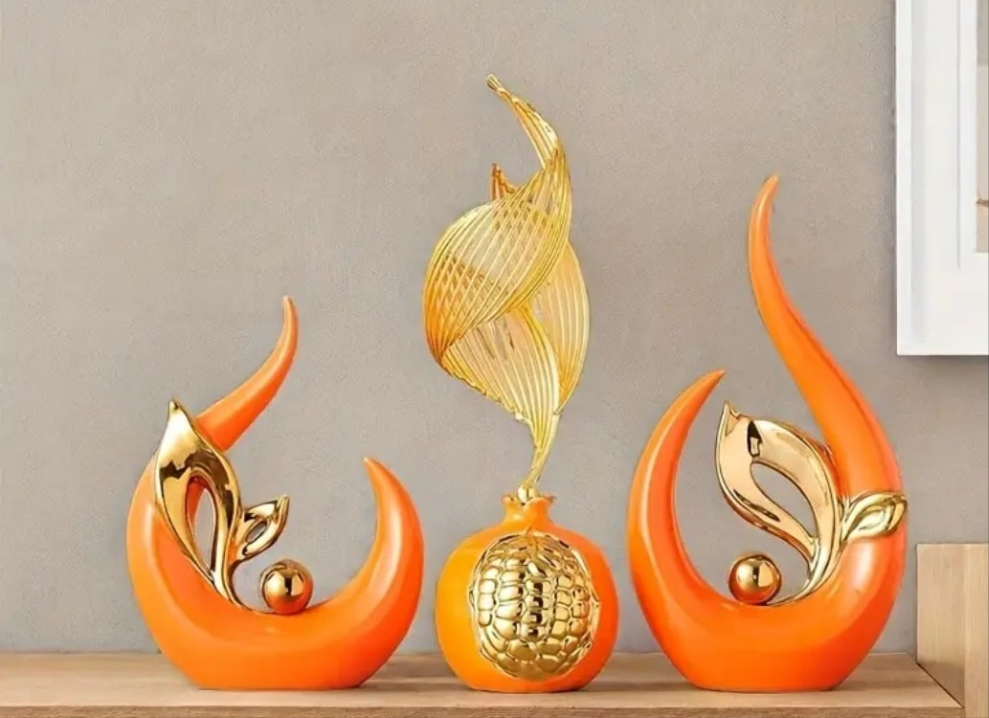 1pc Elegant Resin Sculpture