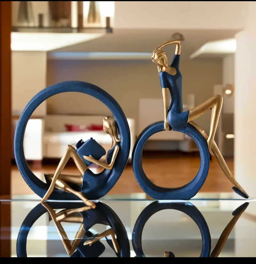 1 Smart Woman And Reading Girl Statue -Blue