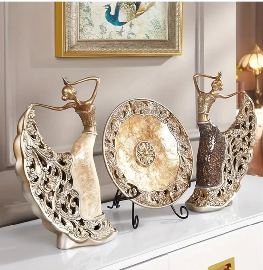 Vintage Resin Tabletop Decoration, European Style, Luxury High-Grade, Modern Creative, Peacock Dancing Angel Girl