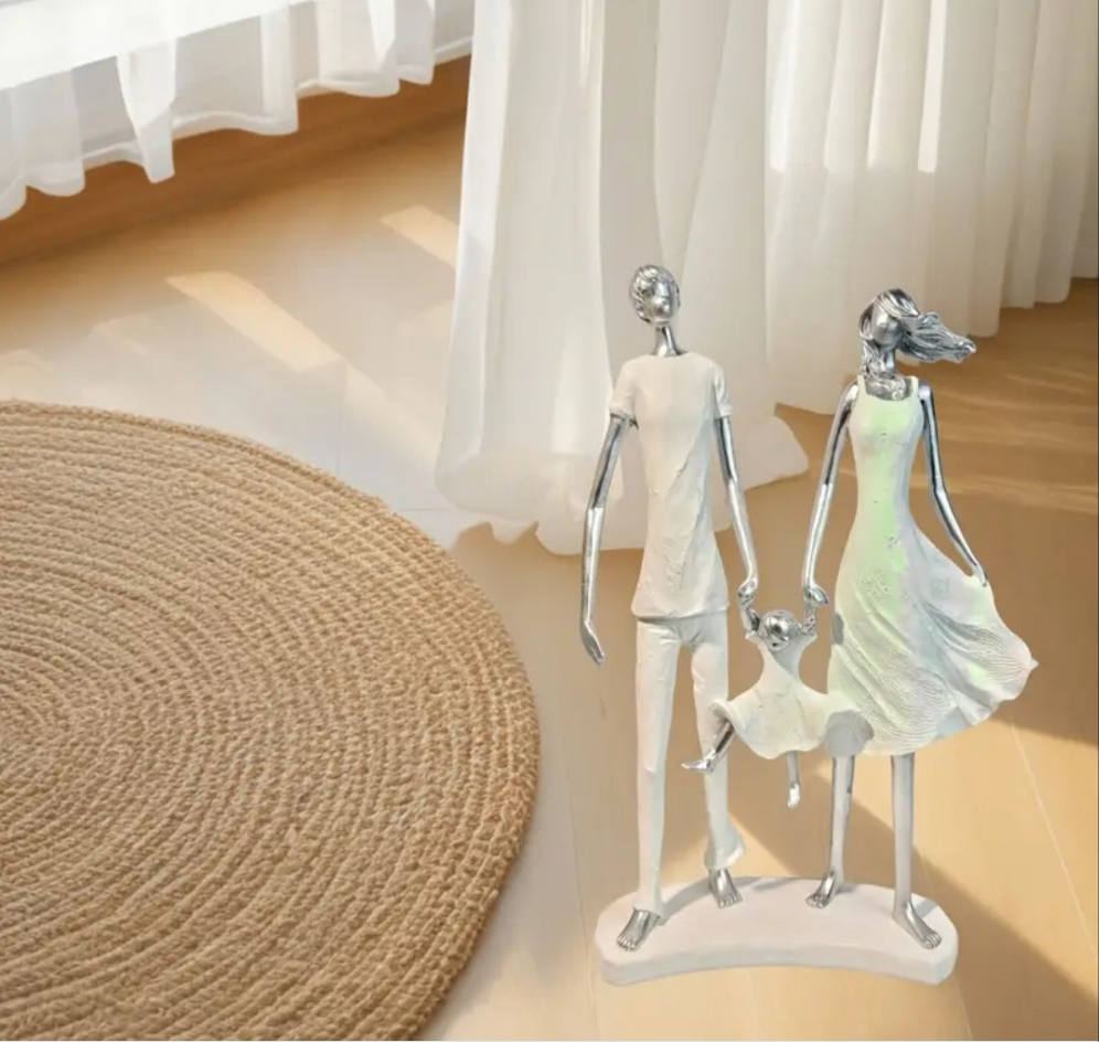 1pc Abstract Figure Statue 14.17 inches A happy family of three pure handmade sculpture art home decoration length, width and height 26.8 * 13.9 * 36cm