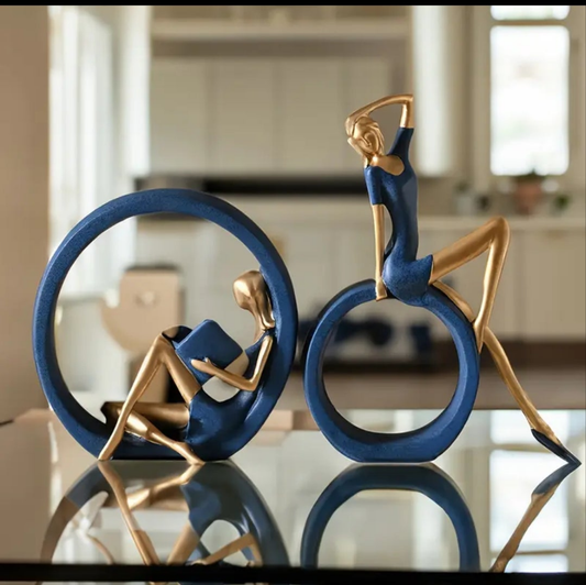 1 Smart Woman And Reading Girl Statue -Blue